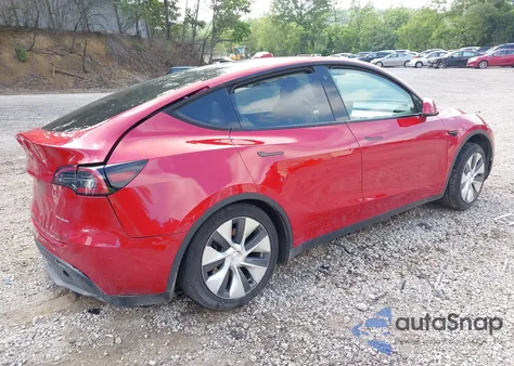 2023 Tesla Model Y Awd/Long Range Dual Motor All-Wheel Drive z USA, uszkodzony, nr VIN 7SAYGDEE3PF616185